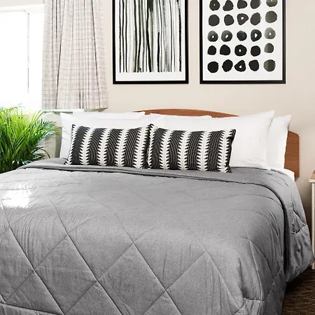 Intown Suites Extended Stay Columbus Oh - North
